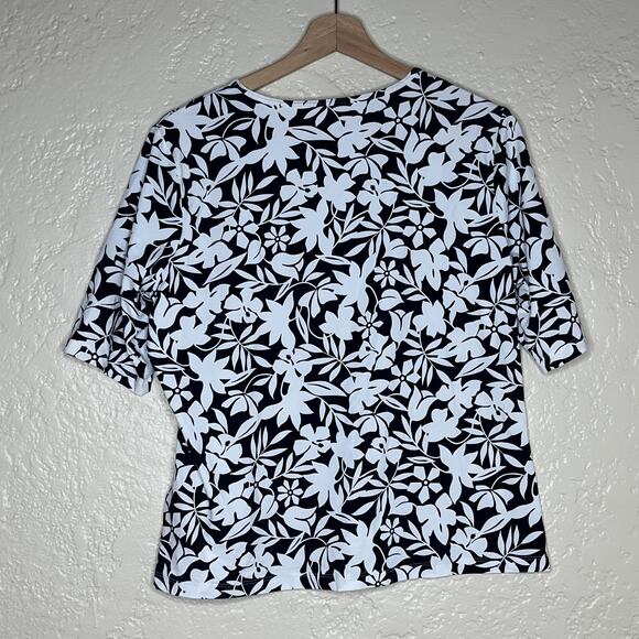 Lands' End Women's Elbow Sleeve Relaxed UPF 50 Rash Guard Black White Floral LP - Picture 3 of 8